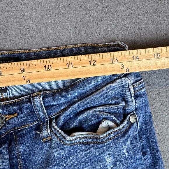 Judy Blue Capri Jeans 7/28 Distress 5 Pocket Mom Jean JB82153MD - Picture 4 of 10